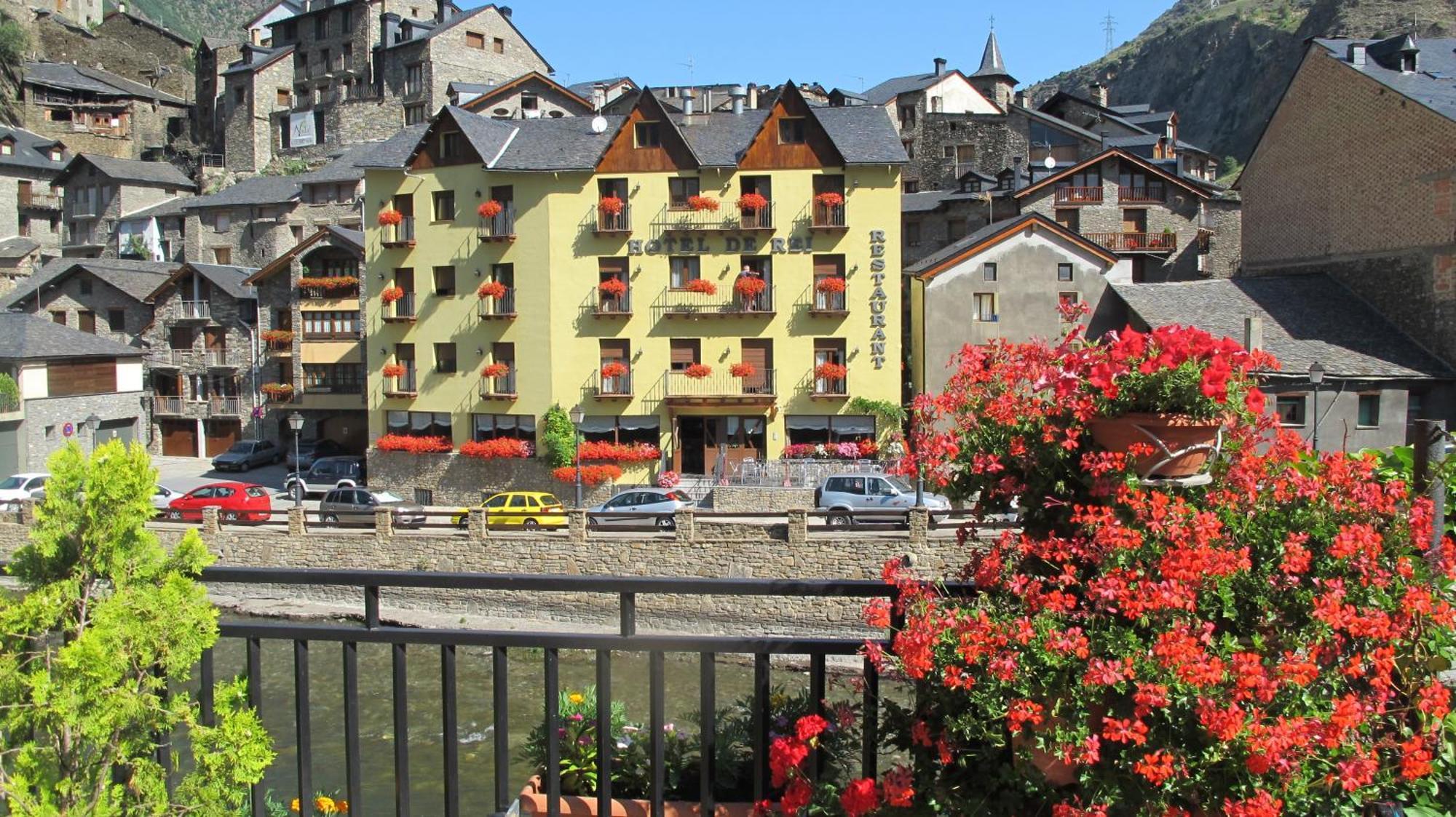 Hotel De Rei Llavorsí 외부 사진